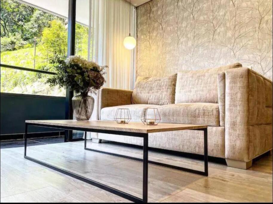 Apartamento Remotecasa - El Poblado, 2 Bedrooms+office Medellín
