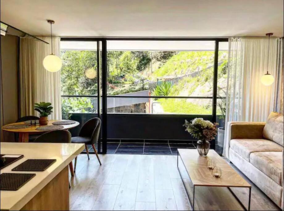 Remotecasa - El Poblado, 2 Bedrooms+office